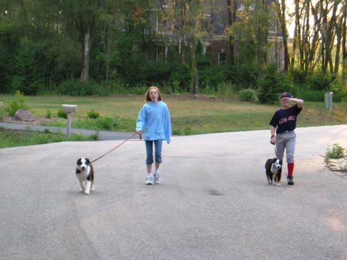 2005_07_07 035 Allison Foster and Corte Sydney Going for a Walk