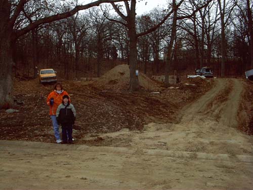 2003_11_30 021 Wendi and Corte in the Driveway