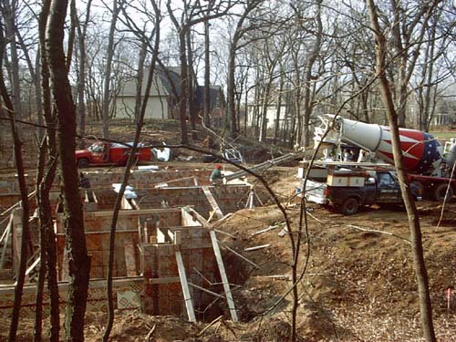 2003_12_02 003 Foundation Walls Being Poured