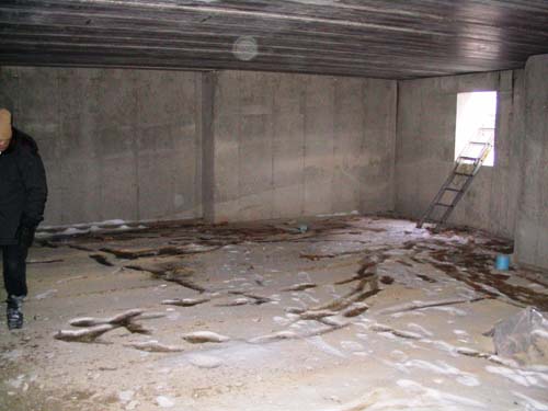 2004_02_07 050 Media Room Under the Garage