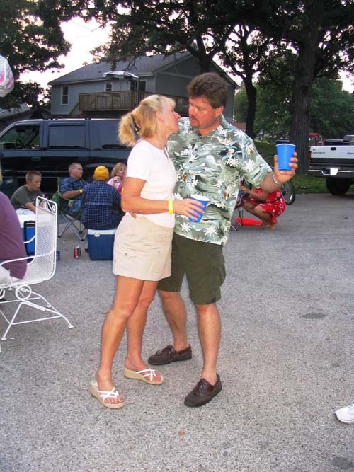 2004_09_07 156 Ed and Diane Having a Moment