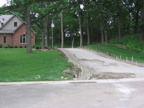 2005_06_22 021 Concrete Drieway Curbs Poured
