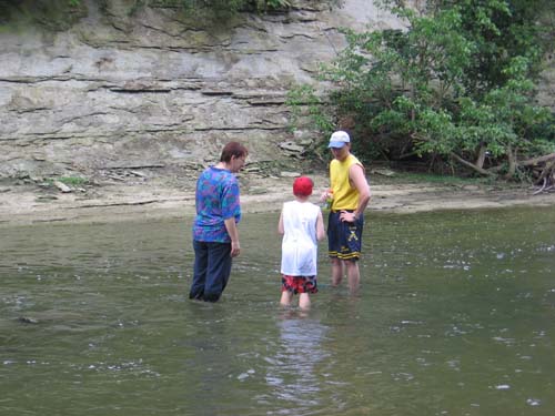 2005_08_28 082 Aunt Sandy Corte and Uncle Dave Enjoying Cool Sugar Creek
