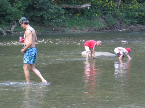 2005_08_28 108 Uncle Mark, Michael, and Corte Rock Hunting